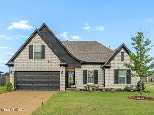 2478 Johnny Ray Drive, Southaven, MS 38672