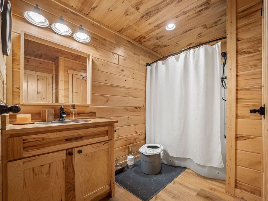 Property Image 76