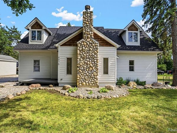 4075 Green Lake Road, West Bloomfield Township, Mi 48324