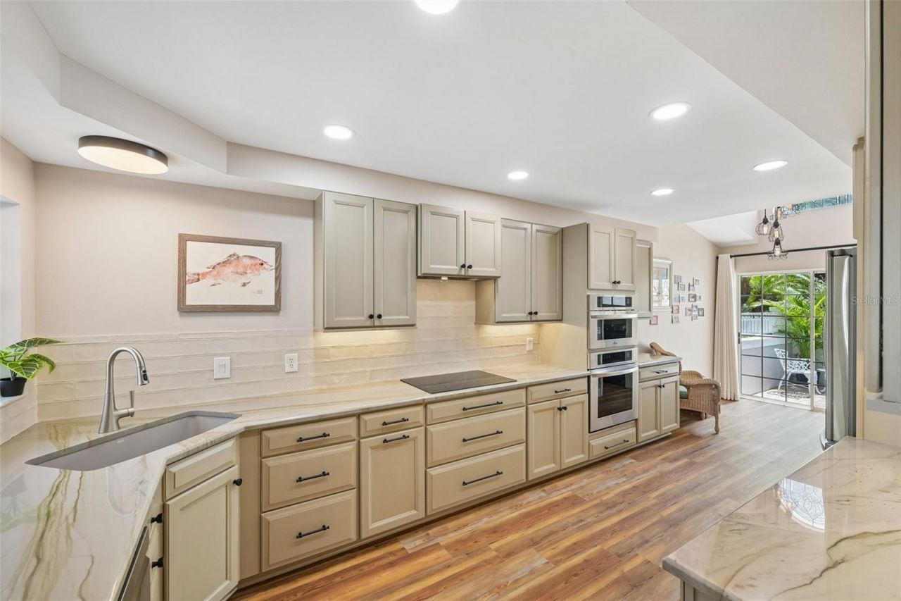 404 Cardiff Road , Unit 17, Venice, FL 34293 Photo