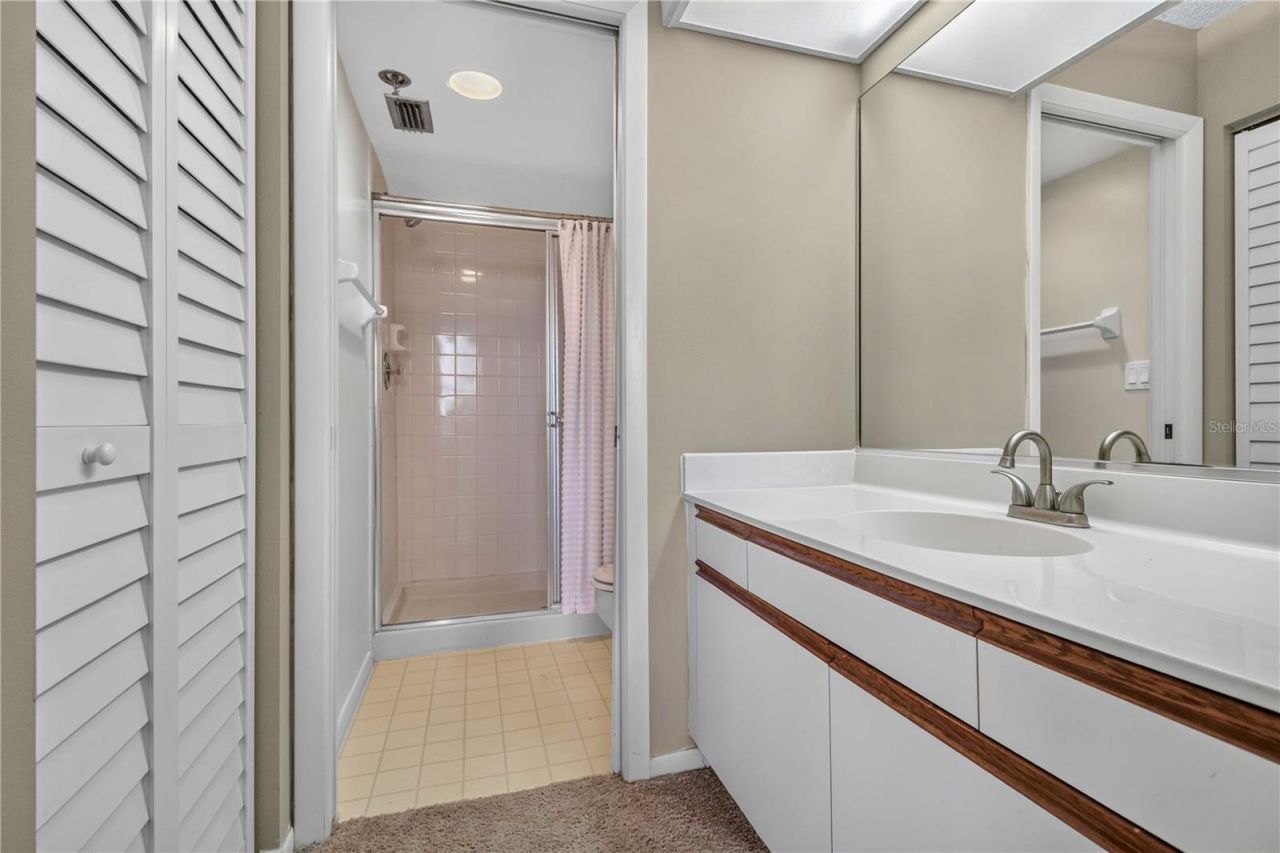 4550 Pinebrook Circle, Unit 605, Bradenton, FL 34209 Photo