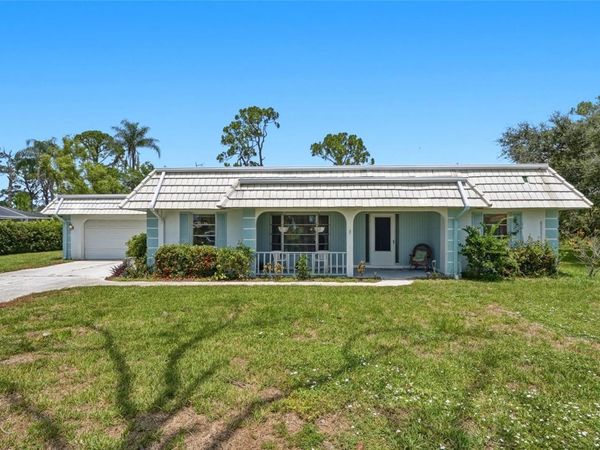 427 RUBENS DRIVE , NOKOMIS, FL 34275