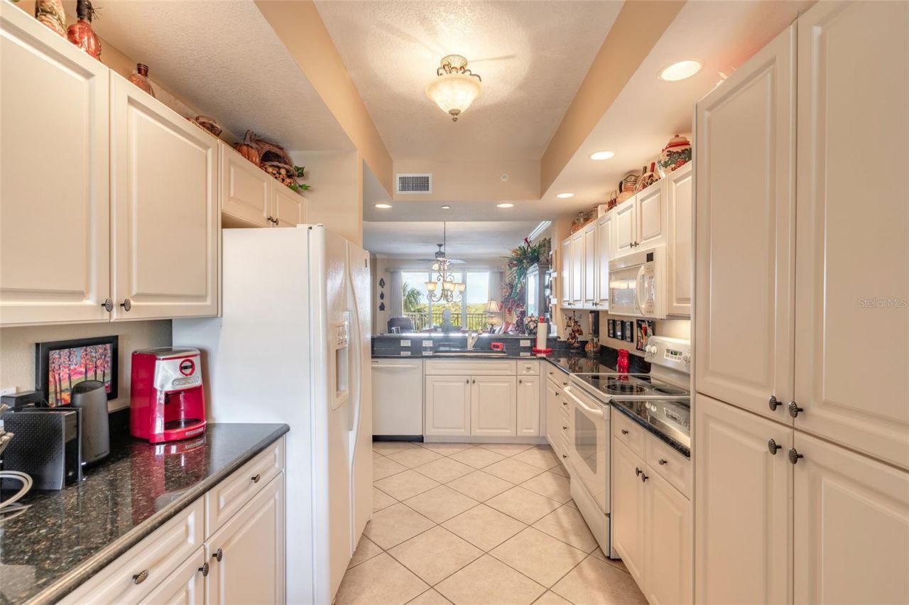 263 Minorca Beach Way, Unit 304, New Smyrna Beach, FL 32169 Photo