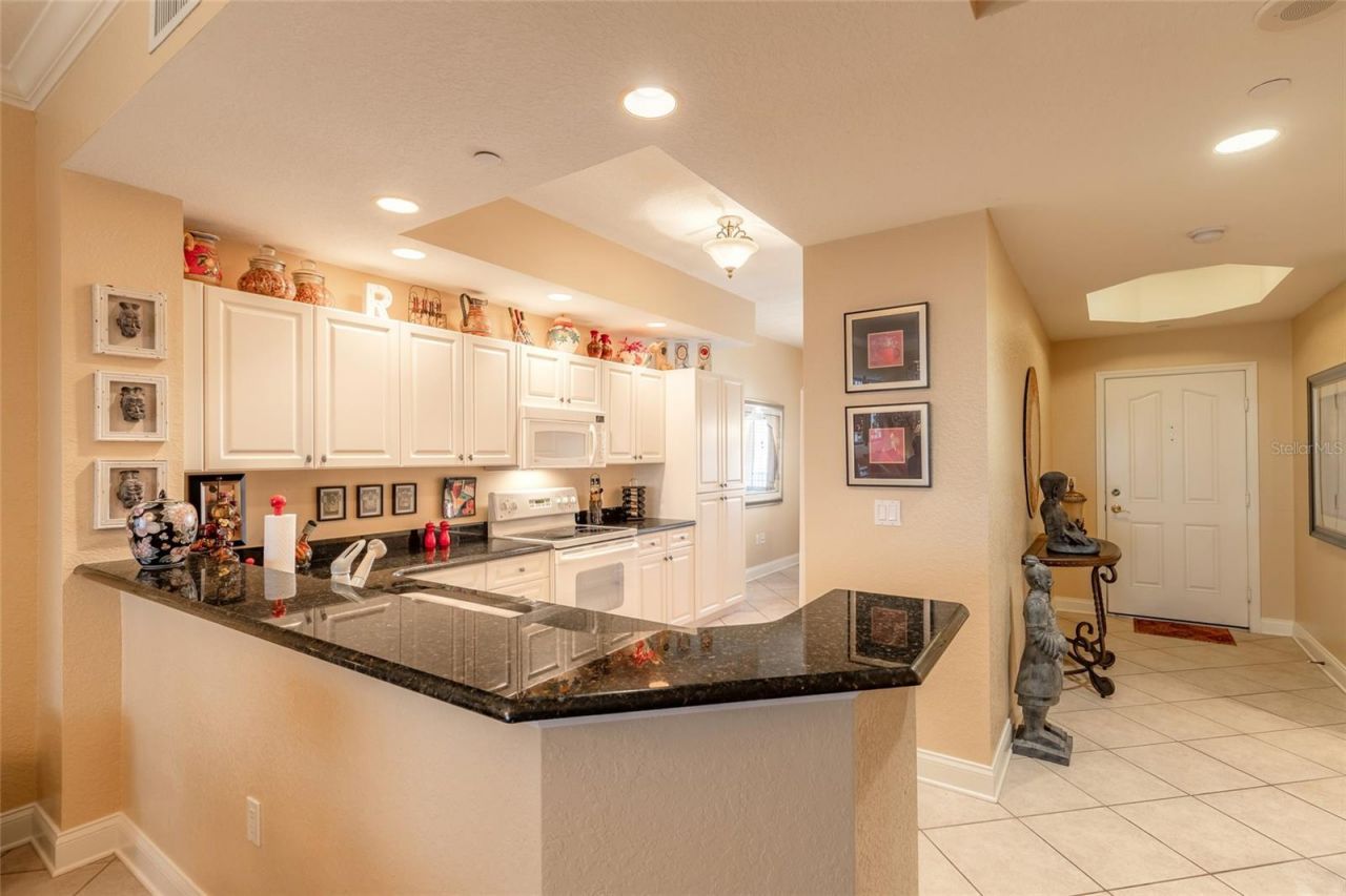 263 Minorca Beach Way, Unit 304, New Smyrna Beach, FL 32169 Photo