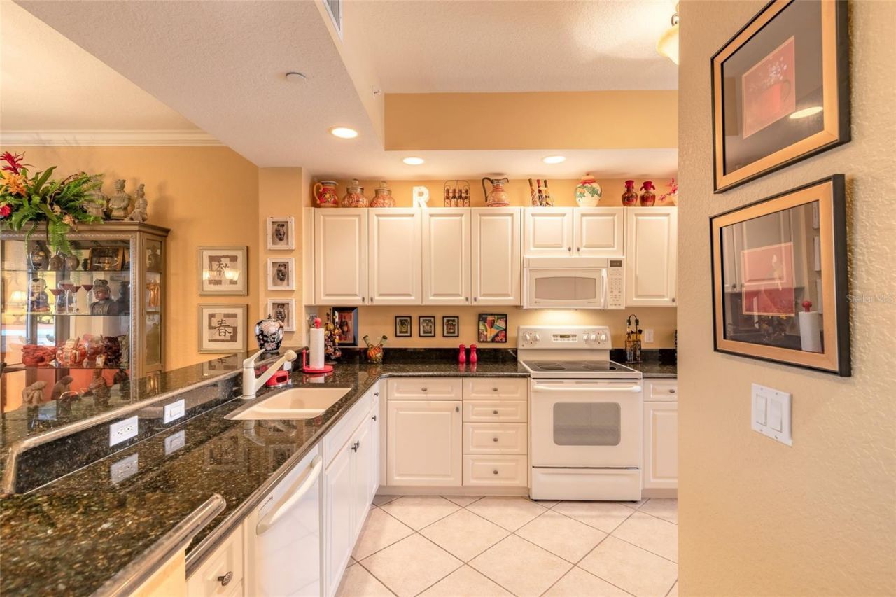 263 Minorca Beach Way, Unit 304, New Smyrna Beach, FL 32169 Photo