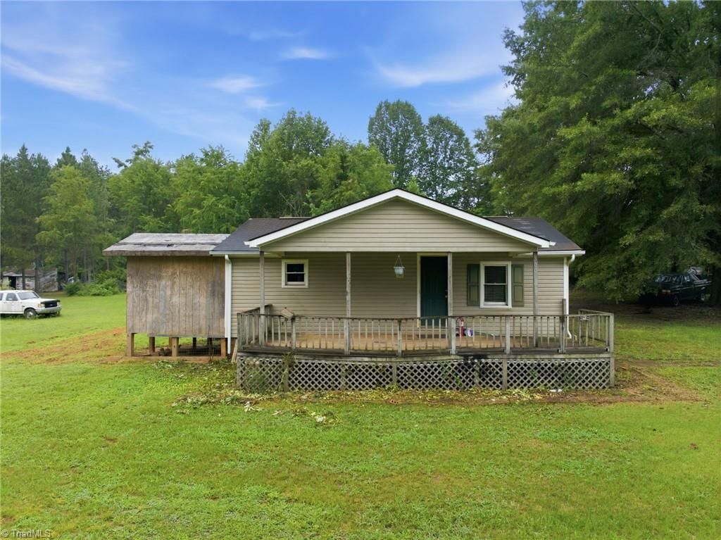 300 Brewer Road, Mayodan, NC 27027 Main Photo