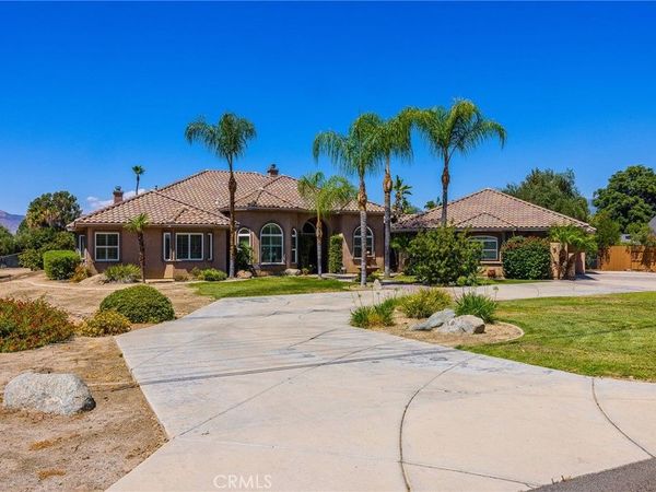 43000 Johnston, Hemet, CA 92544