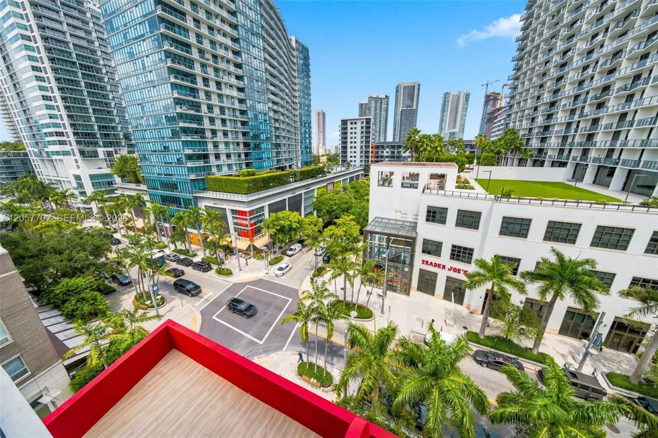 90 NE 32nd St , Unit 811, Miami, FL 33137 Photo