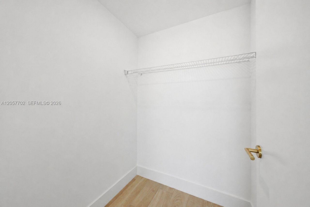 90 NE 32nd St , Unit 811, Miami, FL 33137 Photo