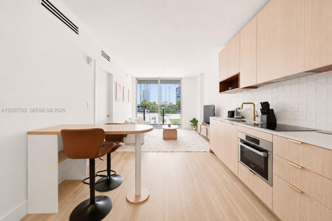 90 NE 32nd St , Unit 811, Miami, FL 33137 Photo