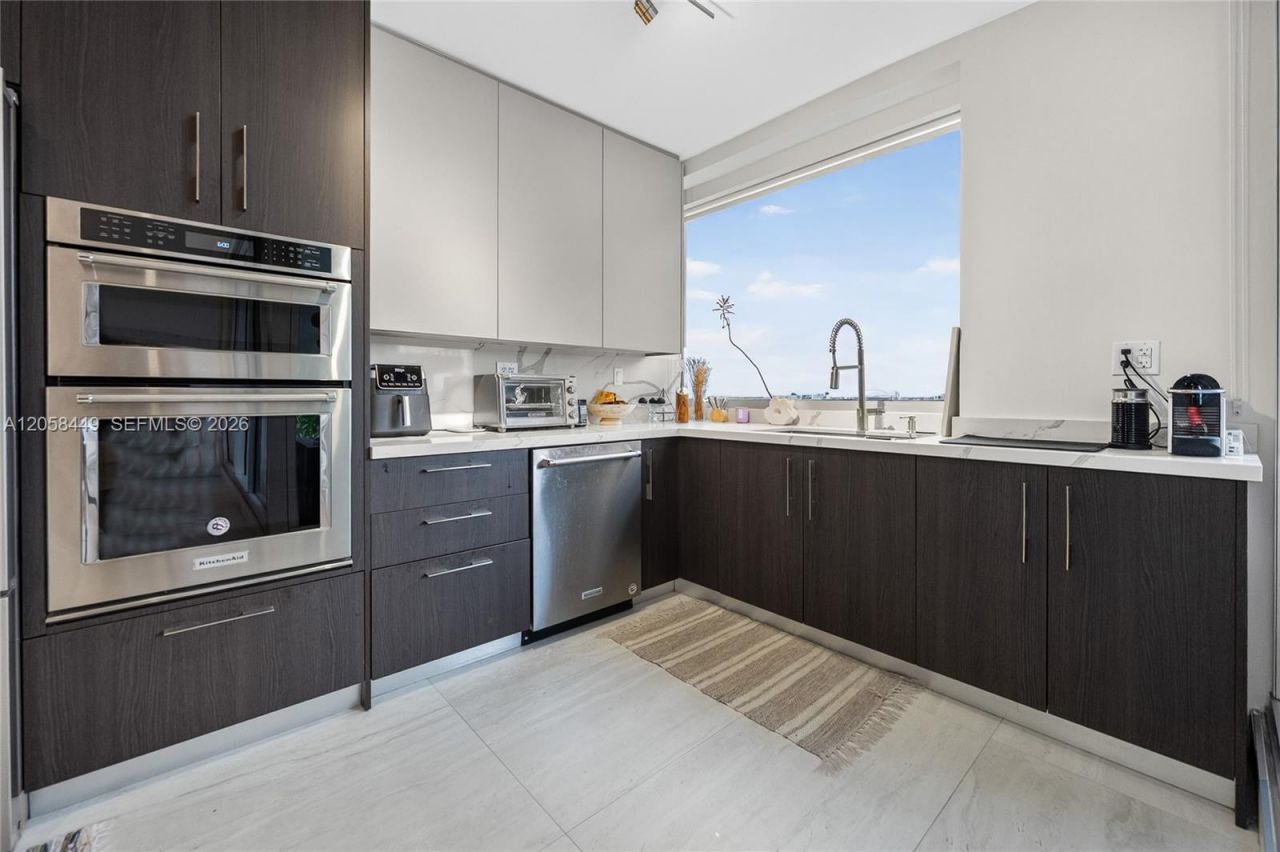 1541 Brickell Ave, Unit A-1902, Miami, FL 33129 Photo