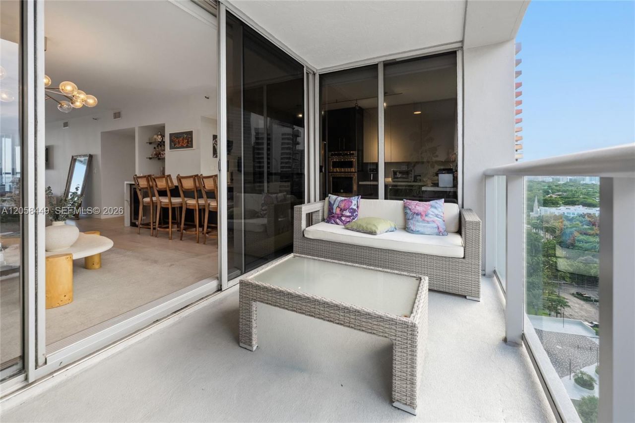 1541 Brickell Ave, Unit A-1902, Miami, FL 33129 Photo