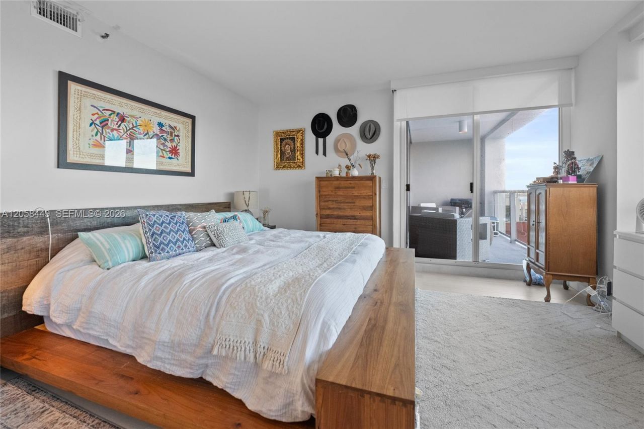 1541 Brickell Ave, Unit A-1902, Miami, FL 33129 Photo