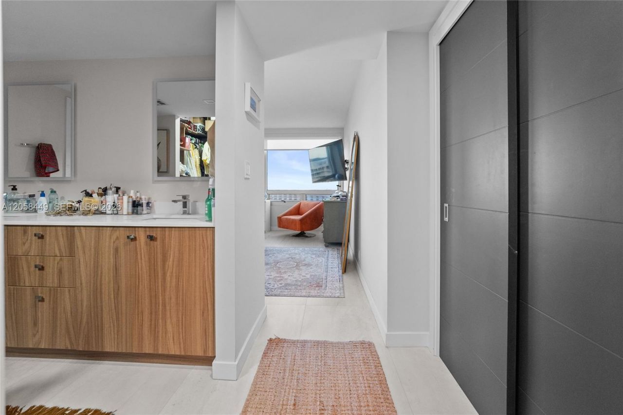 1541 Brickell Ave, Unit A-1902, Miami, FL 33129 Photo