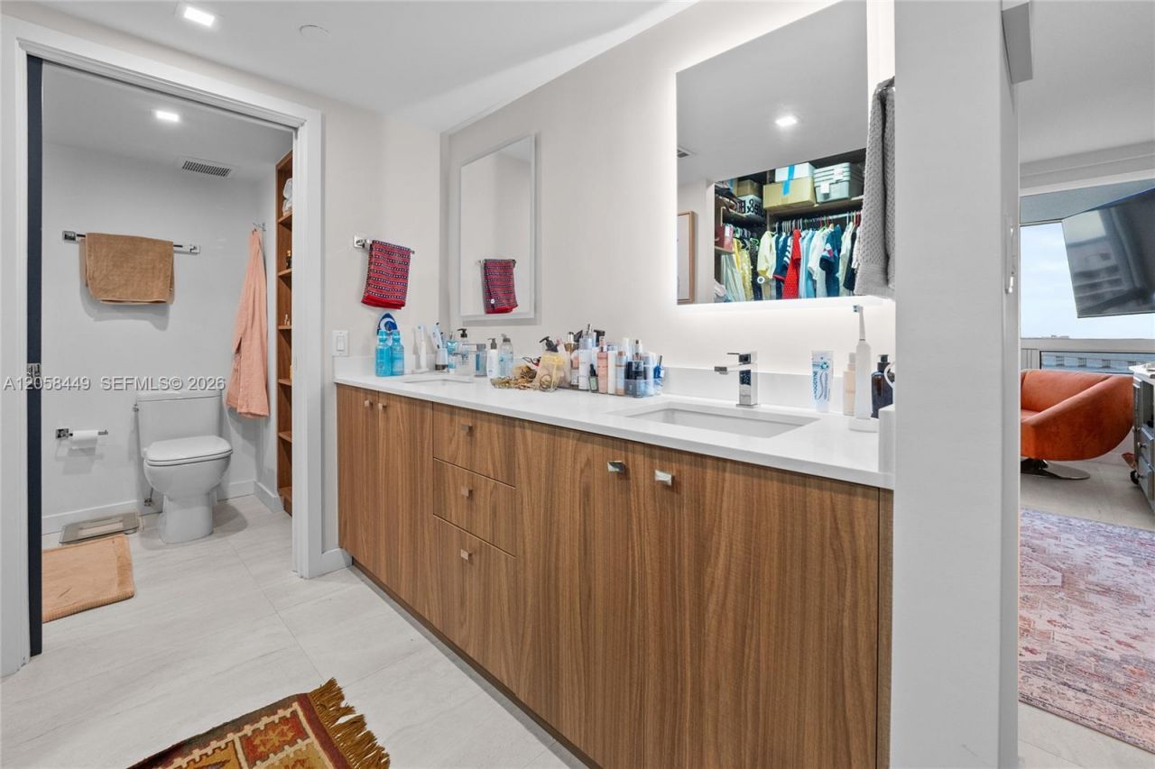 1541 Brickell Ave, Unit A-1902, Miami, FL 33129 Photo