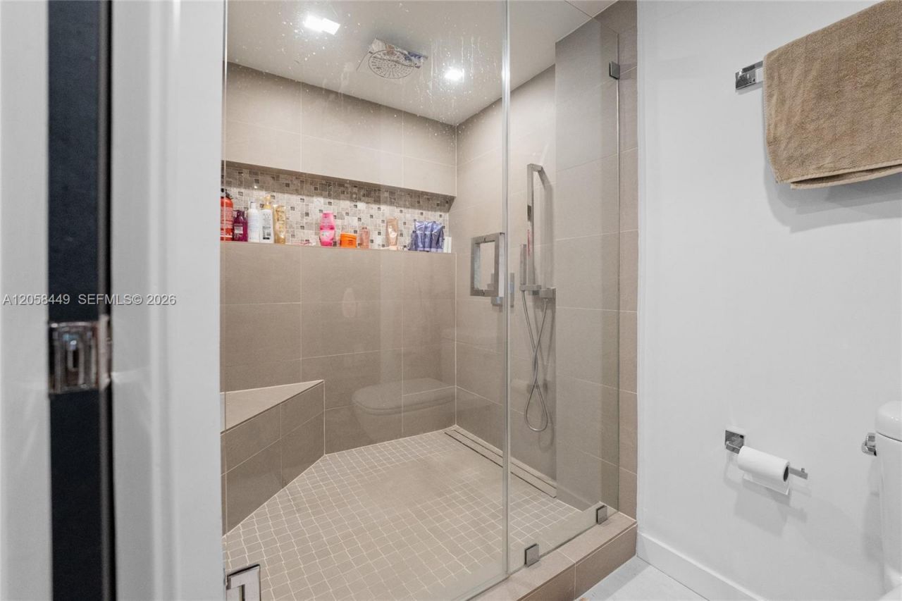 1541 Brickell Ave, Unit A-1902, Miami, FL 33129 Photo