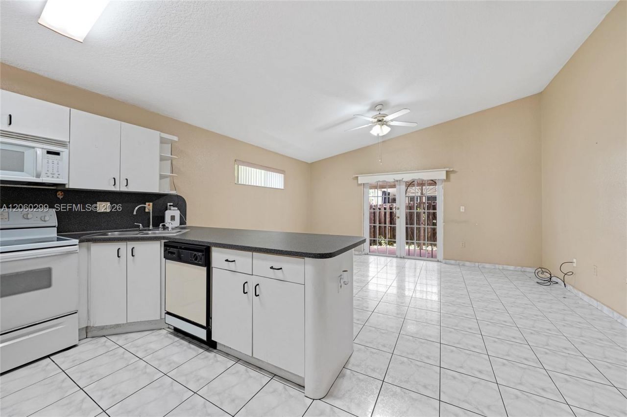 3201 W 76th St , Hialeah, FL 33018 Photo
