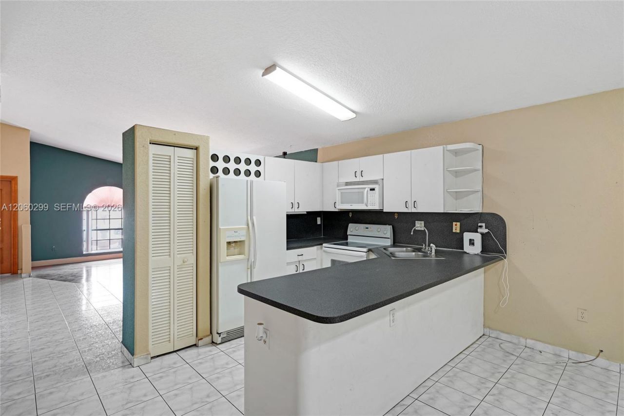 3201 W 76th St , Hialeah, FL 33018 Photo