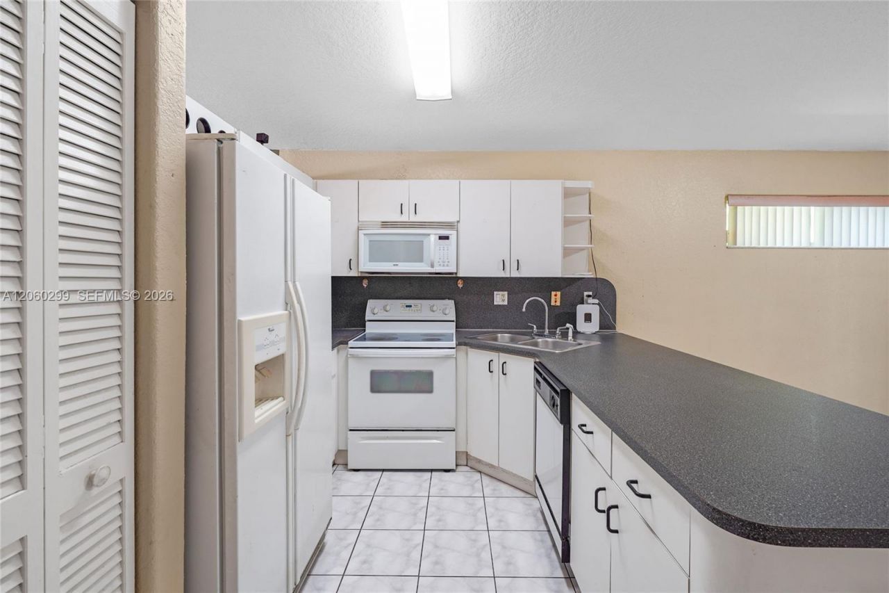 3201 W 76th St , Hialeah, FL 33018 Photo