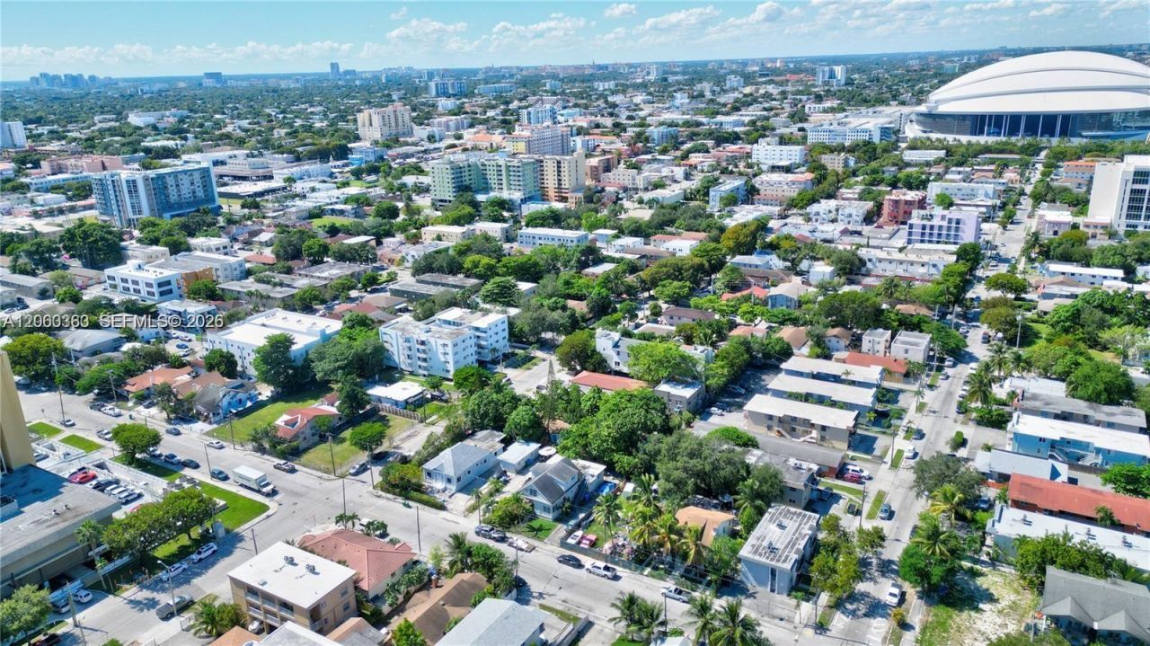428 NW 10th Ave , Miami, FL 33128 Photo