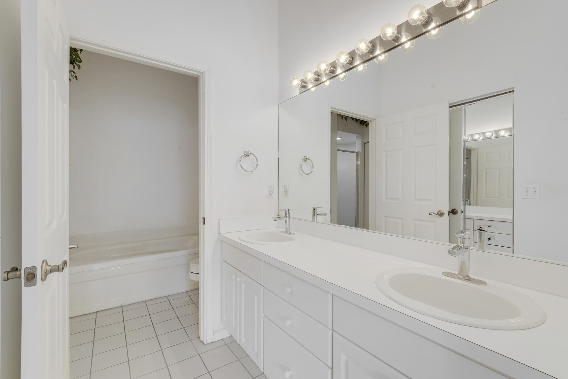 3254 Jog Park Drive, Greenacres, FL 33467 Photo