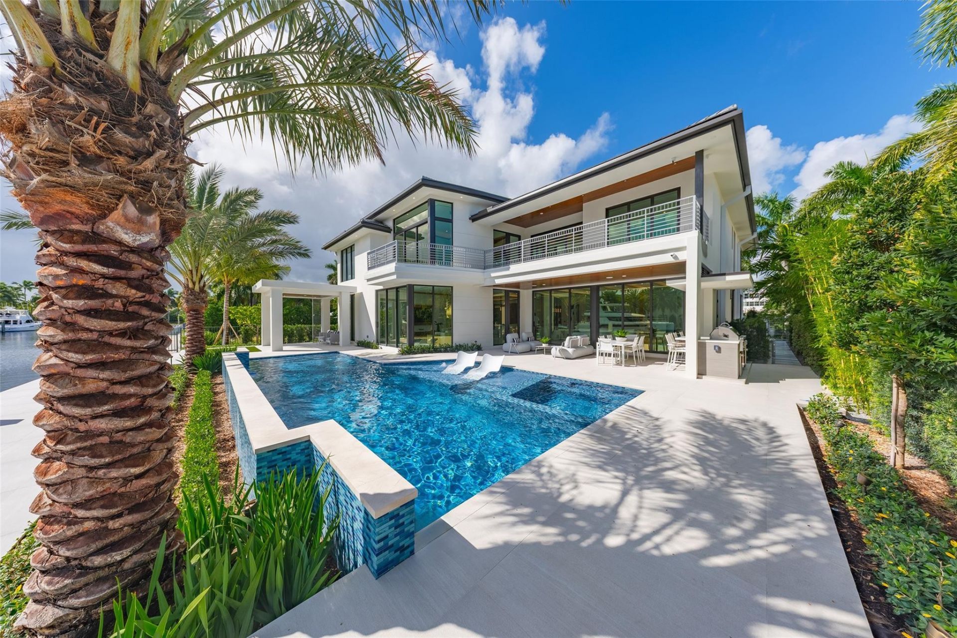 24 Fiesta Way, Fort Lauderdale, FL 33301 Photo