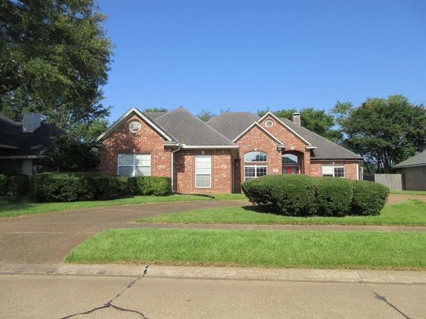 1510 Lexington Drive , Bossier City, LA 71111