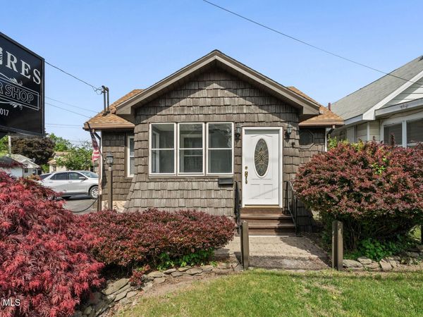 2639 Guilderland Avenue, Rotterdam, NY 12306