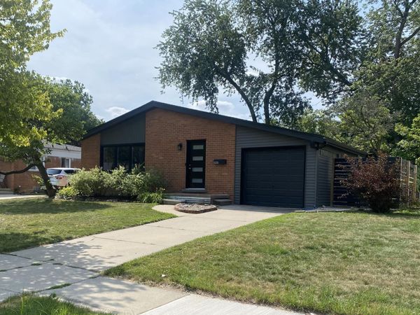 926 Woodlawn Avenue, Royal Oak, MI 48073