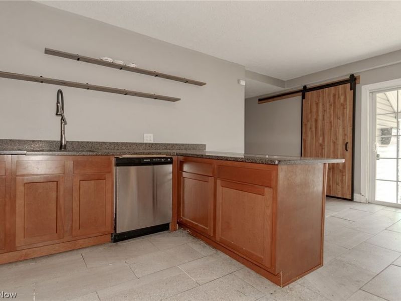 6334 W 130th Street , Brook Park, OH 44142 Photo 11
