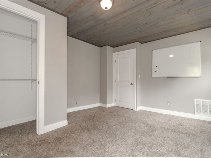 6334 W 130th Street , Brook Park, OH 44142 Photo 14