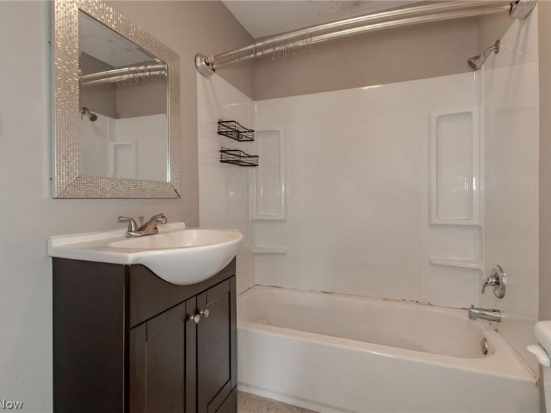 6334 W 130th Street , Brook Park, OH 44142 Photo 15