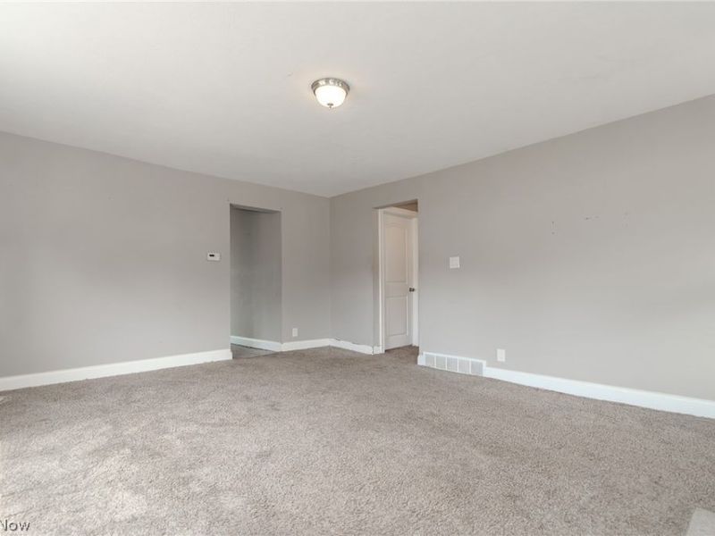 6334 W 130th Street , Brook Park, OH 44142 Photo 6