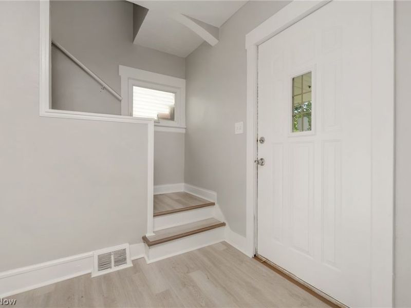 2024 W 99th Street , Cleveland, OH 44102 Photo 10
