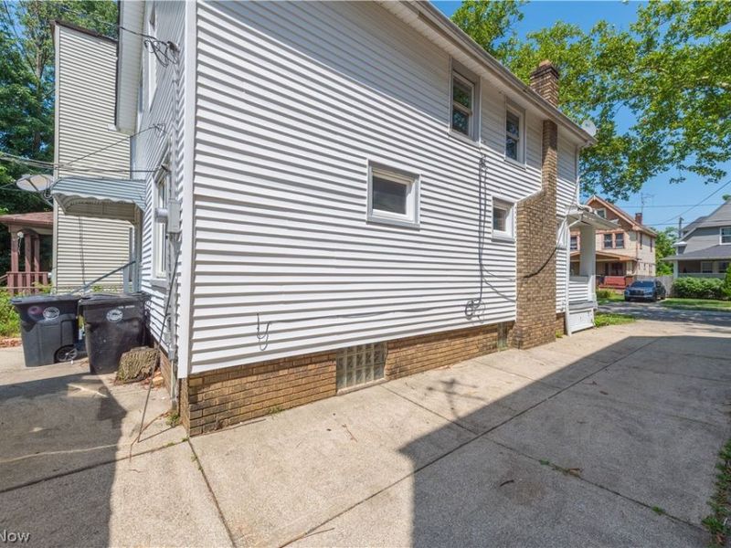 2024 W 99th Street , Cleveland, OH 44102 Photo 40