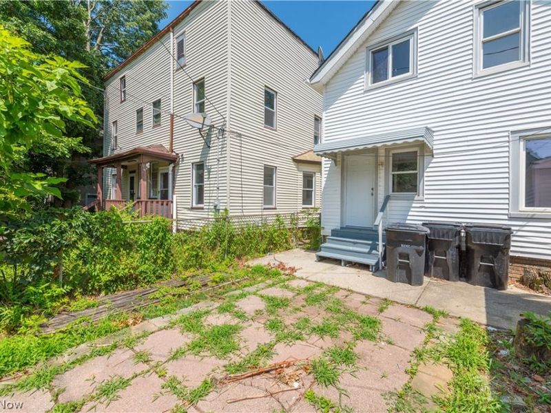 2024 W 99th Street , Cleveland, OH 44102 Photo 44