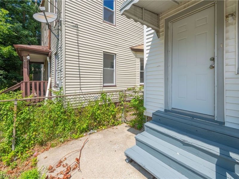 2024 W 99th Street , Cleveland, OH 44102 Photo 45