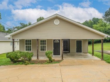 609 32nd Avenue E, Tuscaloosa, AL 35404