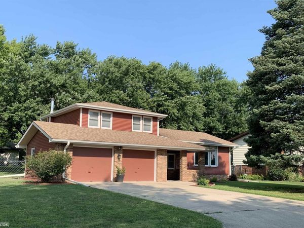 1400 N Elm Street, Creston, IA 50801