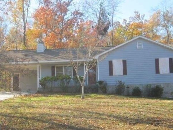 165 Graystone Circle, Macon, GA 31211
