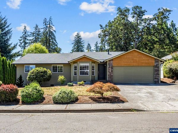 2030 Woodhaven Ct NW, Salem, OR 97304