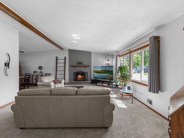 8555 Medicine Lake Road, Golden Valley, MN 55427