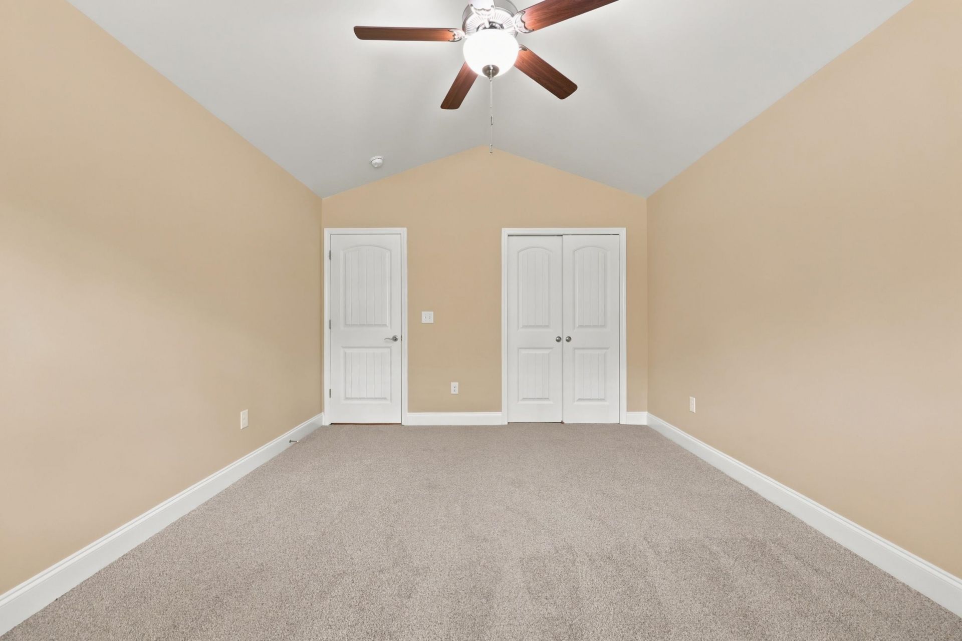 920 Foxtail Dr.  Photo 17