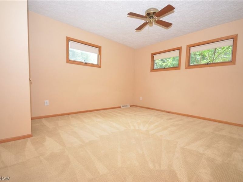 530 Roosevelt Avenue , Cuyahoga Falls, OH 44221 Photo 21
