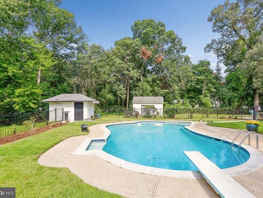 833 Meadow Road, Severn, MD 21144 Main Photo