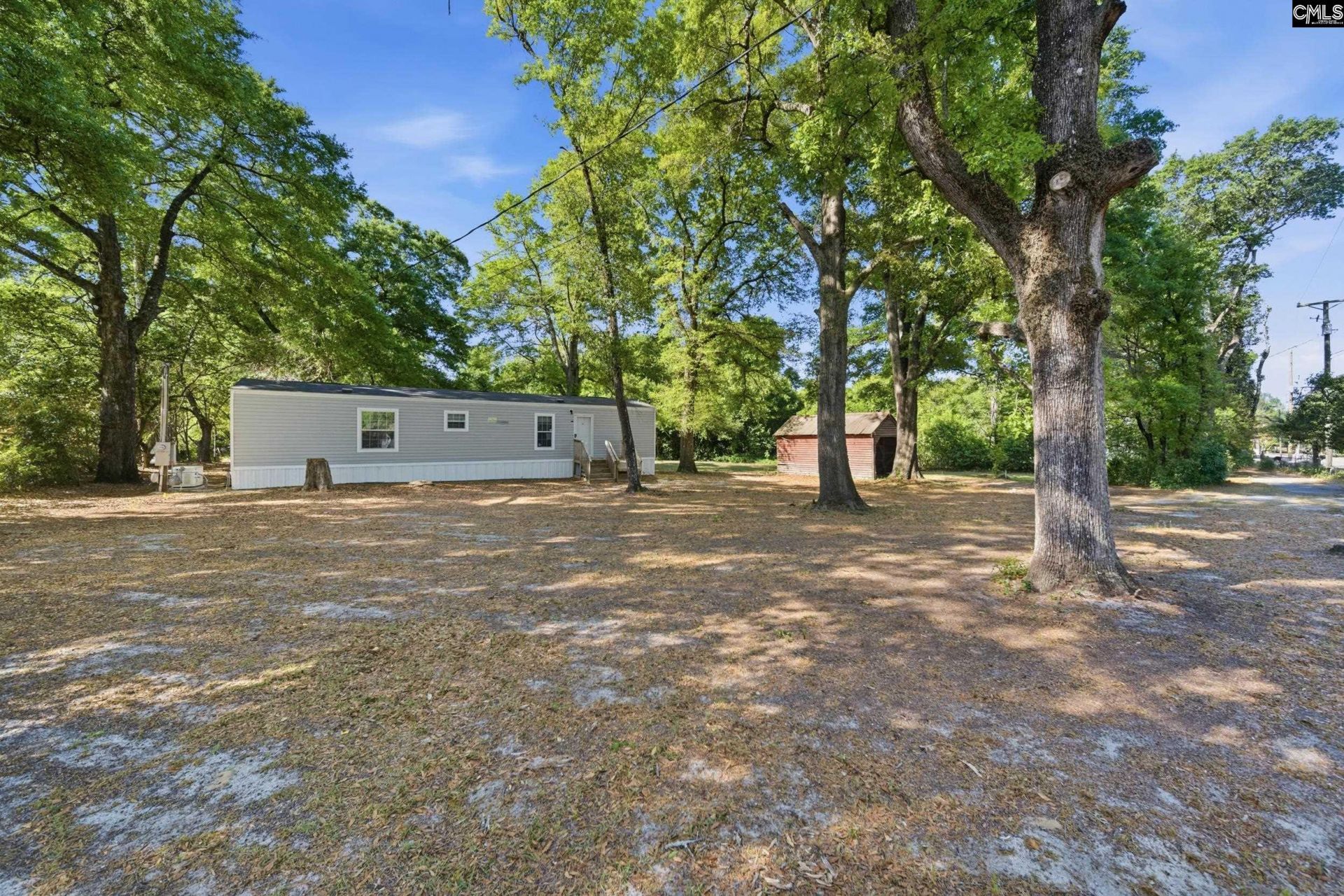 293 Walnut Street  Photo 4