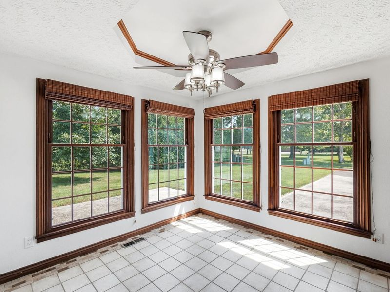 1104 Farmington Lane, Washington Court House, OH 43160 Photo 13