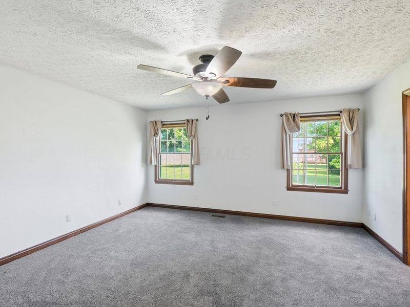 1104 Farmington Lane, Washington Court House, OH 43160 Photo 27