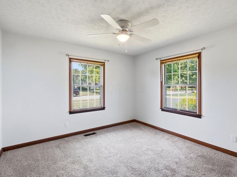 1104 Farmington Lane, Washington Court House, OH 43160 Photo 32