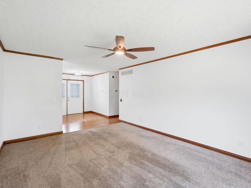 1104 Farmington Lane, Washington Court House, OH 43160 Photo 7
